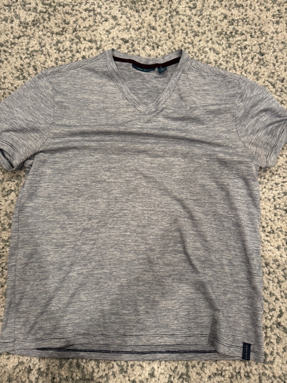 Perry Ellis Light Gray Heathered V-Neck Short Sleeve Tee